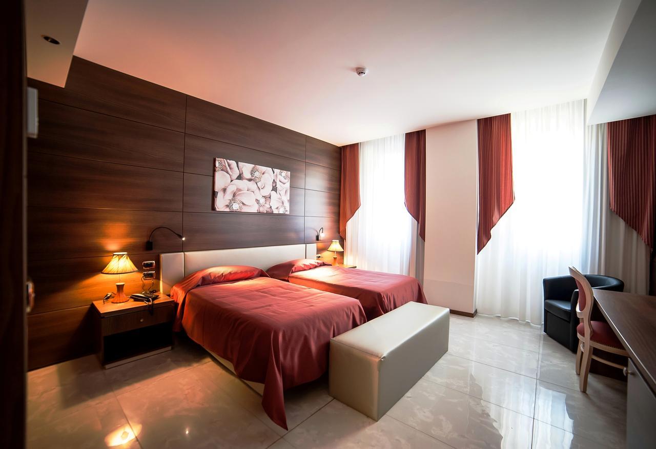Family Center Hotel Atena Lucana Zewnętrze zdjęcie