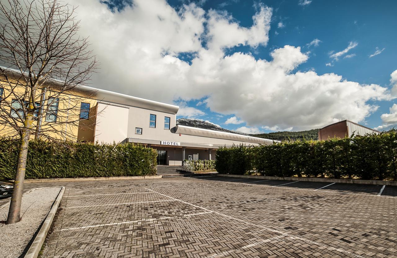 Family Center Hotel Polla Zewnętrze zdjęcie